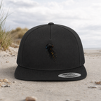 Street Art Qualle - Premium Snapback Cap - Black / Green - Küstenmode von Kiebitzdelle
